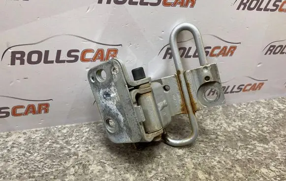 Audi A6 S6 C5 4B Front door lower hinge 4B0831412B