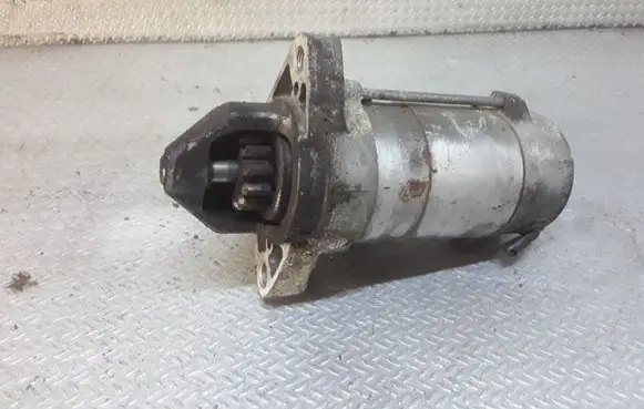 Toyota Corolla Verso AR10 Starter motor 281000R010