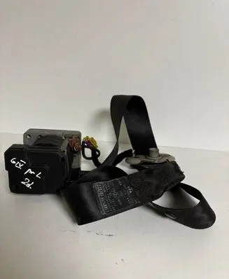 Volkswagen Golf IV Front seatbelt 1J3857705J 3300443 015574991