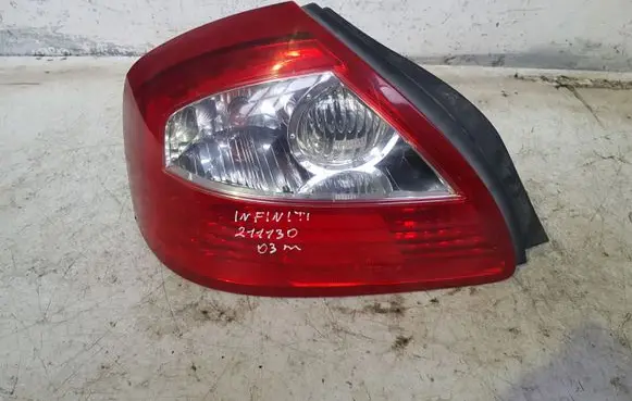 Infiniti Q45 III Rear/tail lights