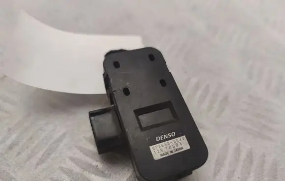 Lexus RX 450H Air quality sensor 0136500040