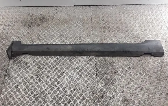 Peugeot 2008 I Sill 82018703