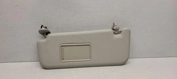 Toyota Verso Sun visor