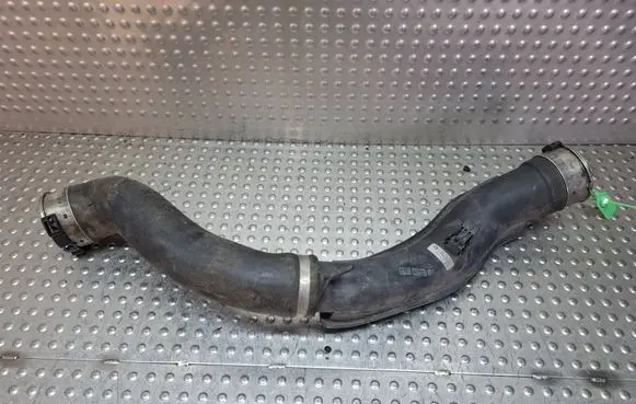 BMW 5 F10 F11 Intercooler hose/pipe 4735270