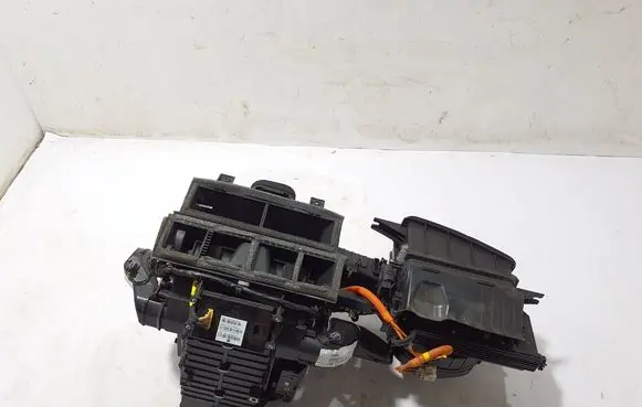 Tesla Model X Interior heater climate box assembly 111613300A