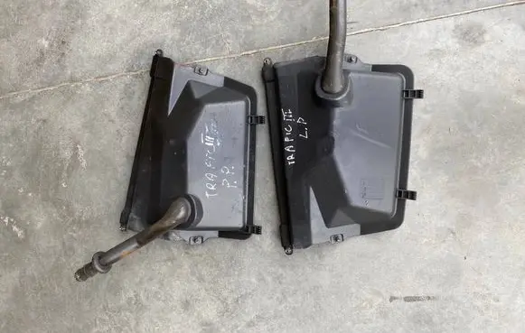 Renault Trafic III (X82) Wiper trim 93868425