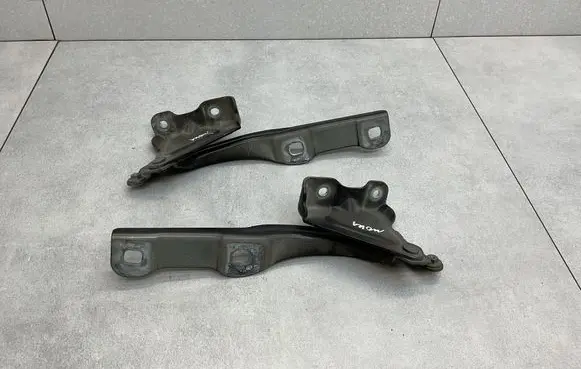 Opel Mokka Engine bonnet/hood hinges 95421581 95421580