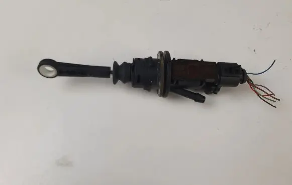 Audi Q5 SQ5 Clutch master cylinder 8K0907658H