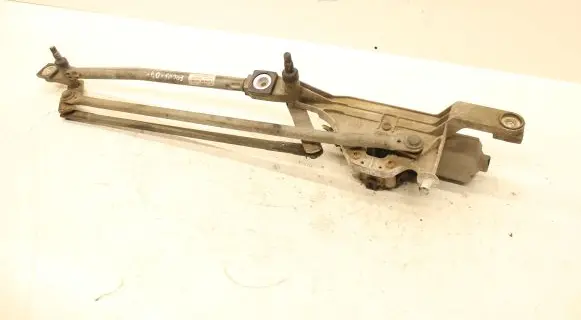 Ford Focus Front wiper linkage and motor 4M5117504AC