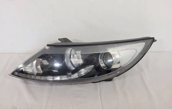 KIA Sportage Headlight/headlamp 921013U250 01130401 UL25A07550
