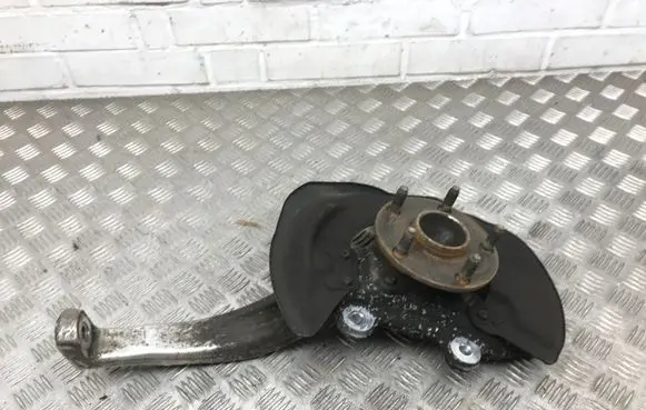 Lexus GS 250 350 300H 450H Front wheel hub Y0988 120515