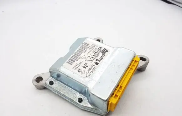 Renault Laguna II Airbag control unit/module 8200412021A
