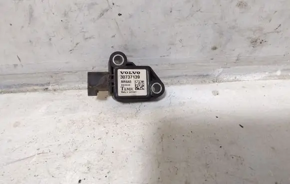 Volvo V50 Airbag deployment crash/impact sensor 30737139 8839A6