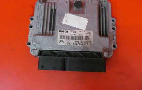 KIA Ceed Engine control unit/module 391112A970 0281019544