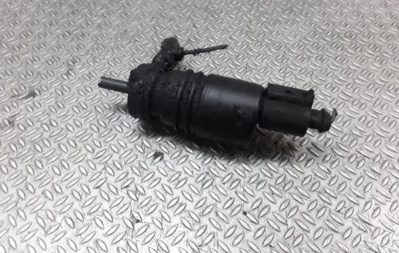Mercedes-Benz ML W163 Windscreen/windshield washer pump