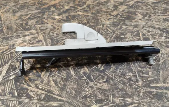 Ford Fusion II Seat belt height adjuster 34202591B