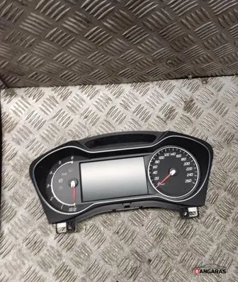 Ford Mondeo MK IV Speedometer (instrument cluster) bs7t10849vh