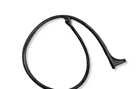 Volkswagen Amarok Rubber seal front door (on door) 