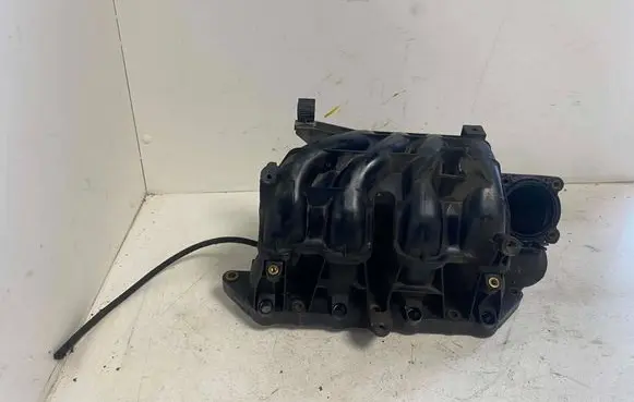 Volkswagen Golf IV Intake manifold 036129711BK