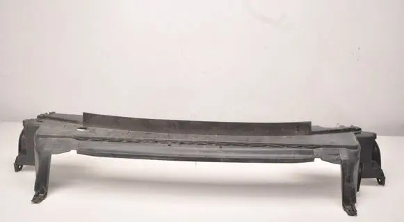 Volvo XC70 Front bumper skid plate/under tray 30744085