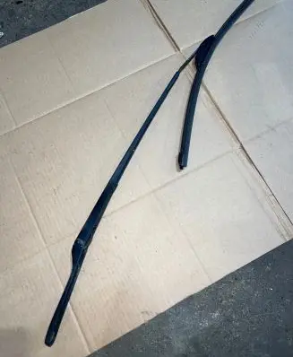 BMW X5 E53 Windshield/front glass wiper blade 7075612