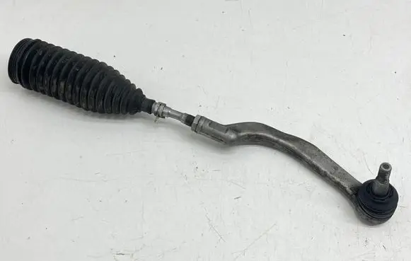 Nissan Rogue Steering tie rod 00590