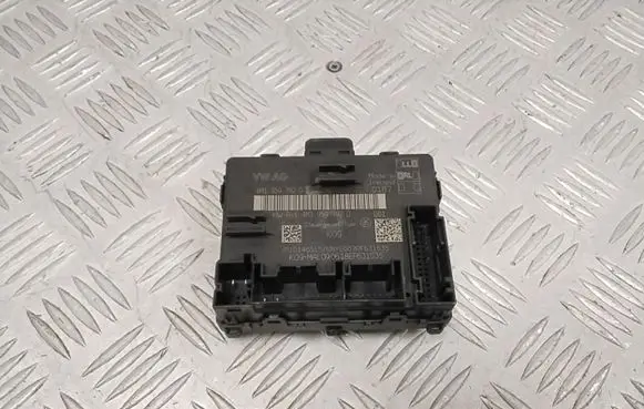 Audi A8 S8 D5 Door control unit/module 4M1959792D