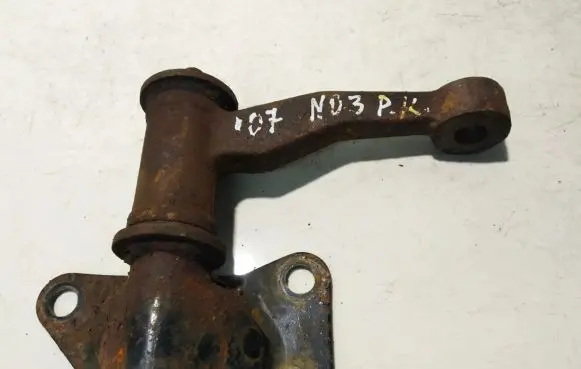 Nissan Terrano Steering wheel axle