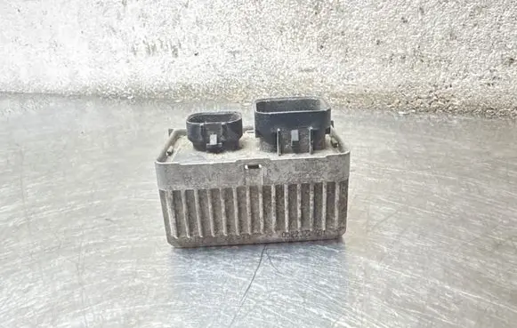 Opel Astra H Glow plug pre-heat relay 0522122601 844947