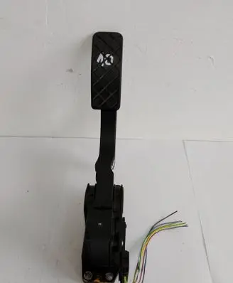 Volkswagen Polo III 6N 6N2 6NF Accelerator throttle pedal 0280752215 6Q1721503E
