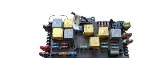 Mercedes-Benz Vito Viano W639 Fuse module A6395450401 518878004