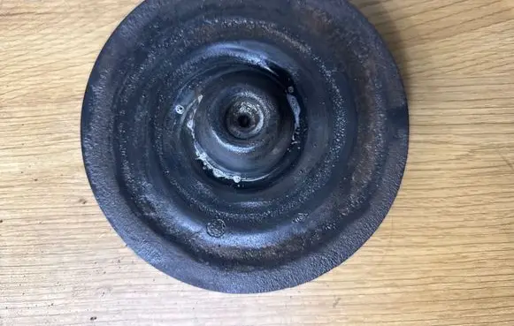Opel Vivaro Rear coil spring rubber mount