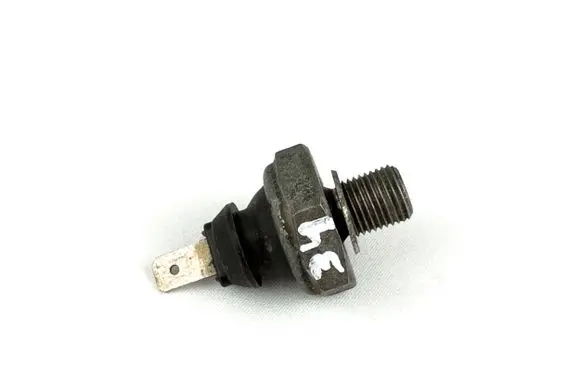 Volkswagen Golf III Oil pressure sensor 056919081c