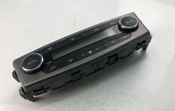 Toyota Avensis T270 Interior fan control switch 5590005450