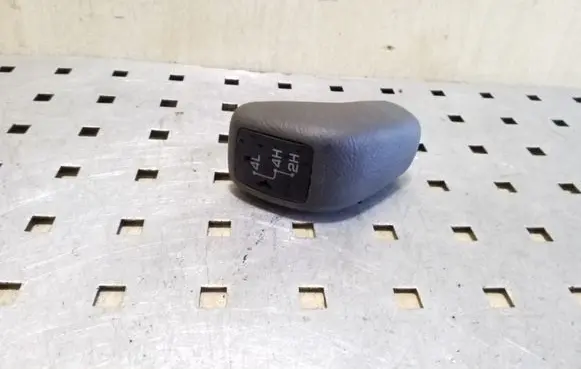 Mitsubishi Pajero Sport I Other interior part