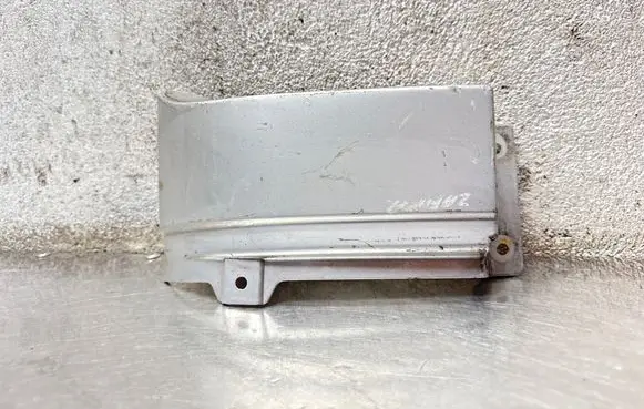 Opel Zafira A Rear/tail light trim molding 90580803 2225517