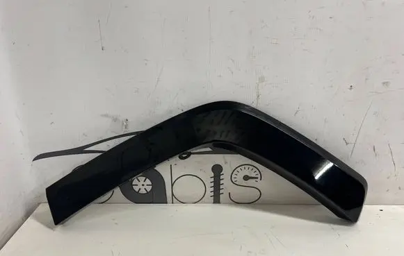 Toyota RAV 4 (XA50) Rear arch trim 7560642160