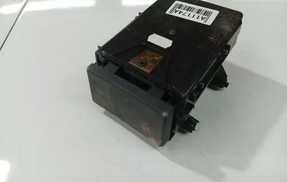 Nissan Primera Car ashtray 