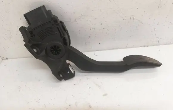 Volvo S60 Accelerator throttle pedal 31329062 C95YE04 6PV01083416