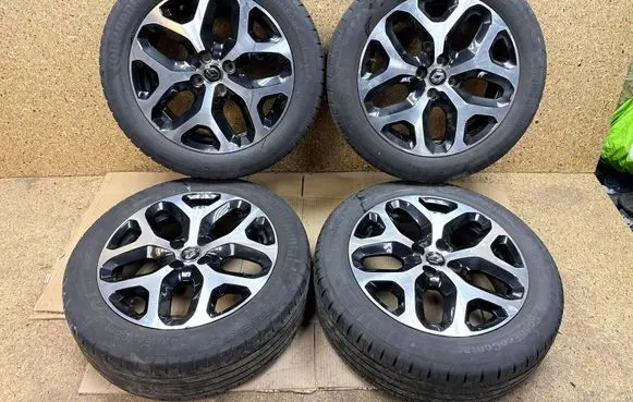 Renault Captur R17 alloy rim 40300 6096R8598R