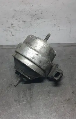 Audi A6 S6 C5 4B Engine mount bracket 4B0199379E