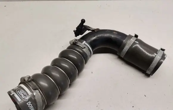 Ford Focus Intercooler hose/pipe AV616C646HE