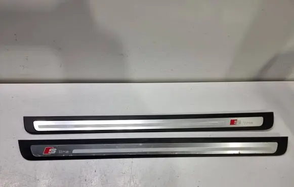 Audi A5 8T 8F sill trim set (inner) 8T0853373 8T0853374