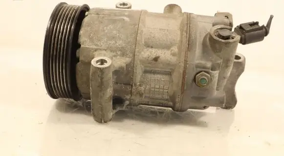Seat Leon (1P) Air conditioning (A/C) compressor (pump) 5Q0820803J