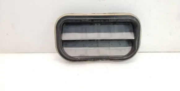 Volkswagen Caddy Quarter panel pressure vent 7L0819181