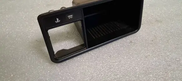 Ford Sierra Front trunk storage compartment