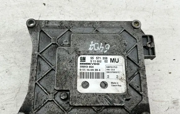 Opel Zafira B Engine control unit/module 55571558 5WK9464