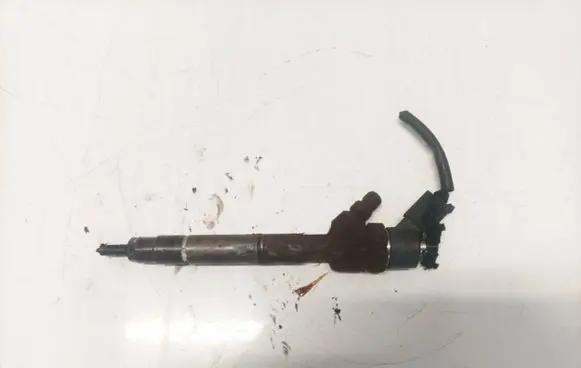 Mercedes-Benz A W168 Fuel injector a6680701287