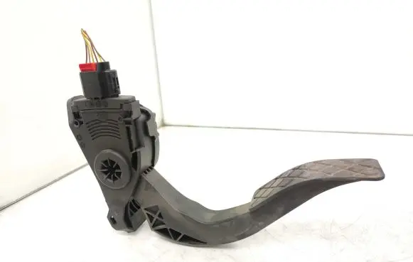 Audi Q5 SQ5 Accelerator throttle pedal 8K1723523 6PV00950501 6PV009505