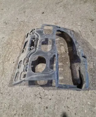 BMW 5 E60 E61 Front bumper mounting bracket 1460915 7178069